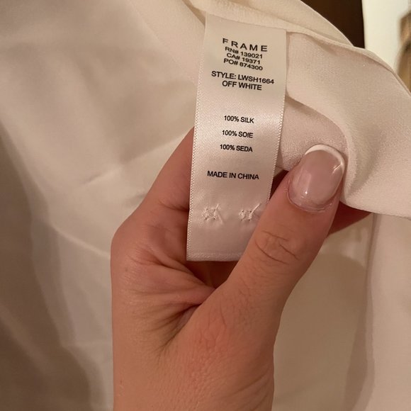 Frame LIKE NEW Large White Silk Blouse - Picture 4 of 4